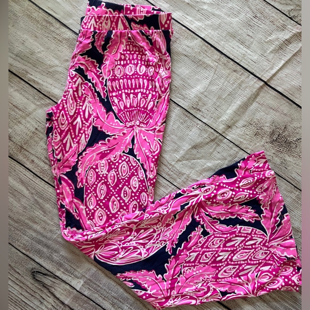 Lilly Pulitzer flare leggings, large size 8 to 10